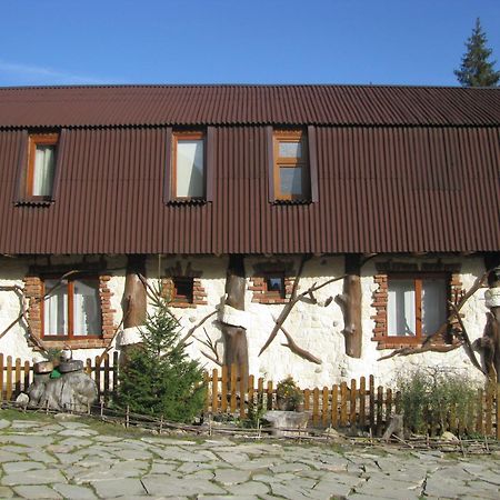 Muzey-Sadyba Grazhda Bukovel Exterior photo